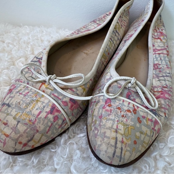 CHANEL Watercolor Plaid Canvas Logo Ballet Flats 38.5 - Picture 10 of 16